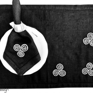 Placemat & Napkin set -Black with swirl embroidery